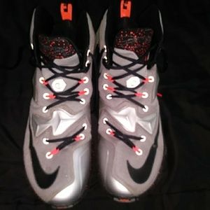Nike Lebron James XIII 13 Rubber City Size 10.5